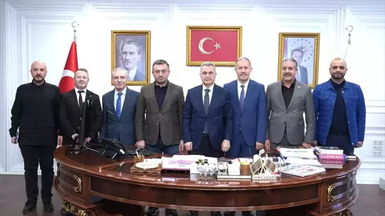 Toplu iş sözleşmesi imza töreni