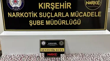 Kırşehir'de Büyük Uyuşturucu Operasyonu: 1.110 Sentetik Hap Ele Geçirildi