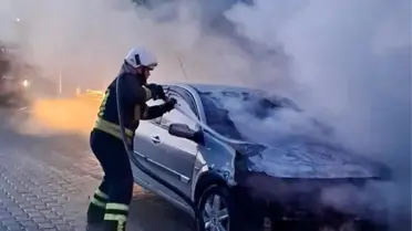 Yangın sonrası itfaiye ekiplerinin çalışması