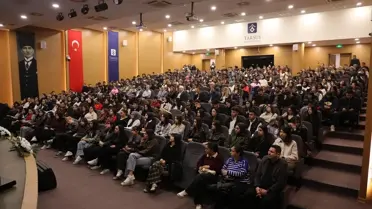 Eğitim sırasında kullanılan sunum ve örnek vaka görselleri