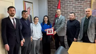 Turnuva sahası ve yarışmacılar