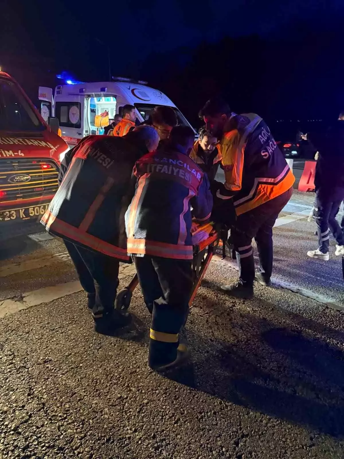 Elazığ-Bingöl Karayolunda Çarpışan İki Otomobilde 7 Yaralı
