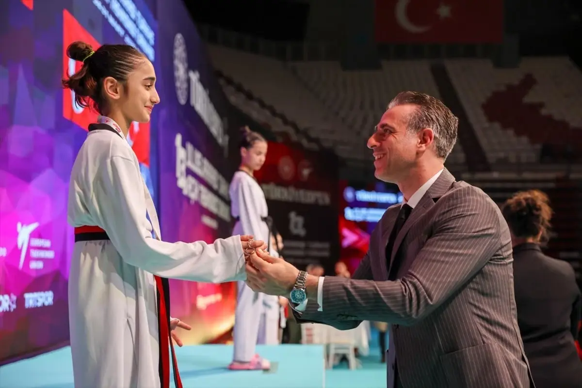 Türk Tekvando Takımı Antalya’da 31 Madalya Kazandı