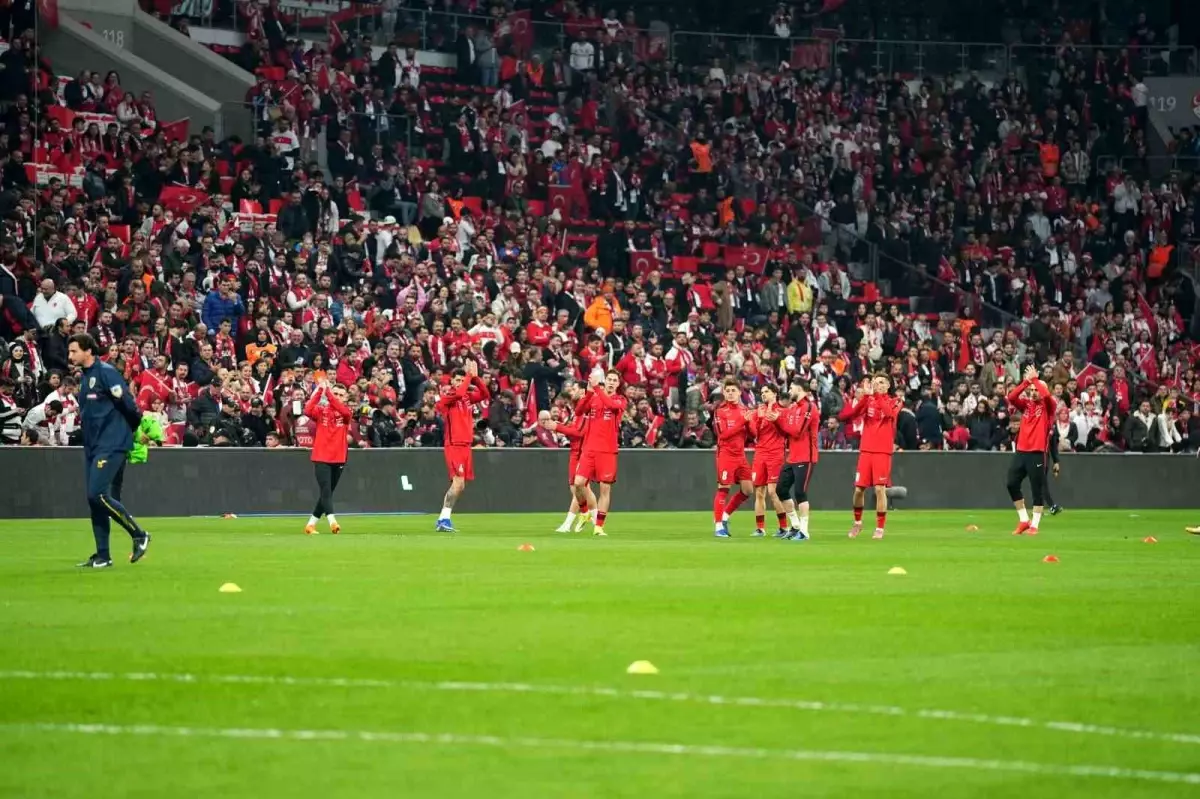 A Milli Futbol Takımı, 1667 Gün Sonra Beşiktaş Park'ta Romanya ile Karşılaştı