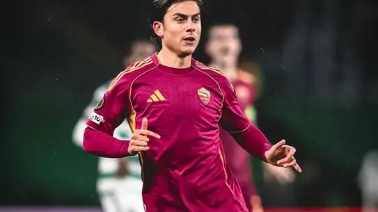 Paulo Dybala Roma forması