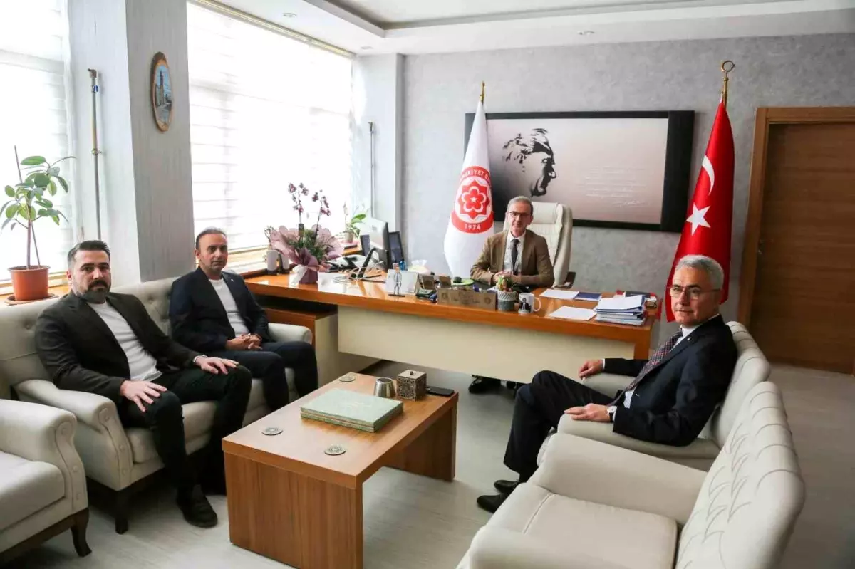 STSO, Sivas Cumhuriyet Üniversitesi Hastanesinde Tedarikçi Ödemelerindeki Gecikmeleri Gündeme Getirdi