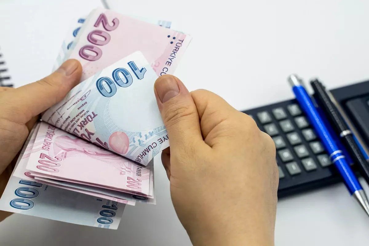 Akaryakıt Fiyatlarında Geçici İndirim Sonlandı, Yeni Zam Bekleniyor