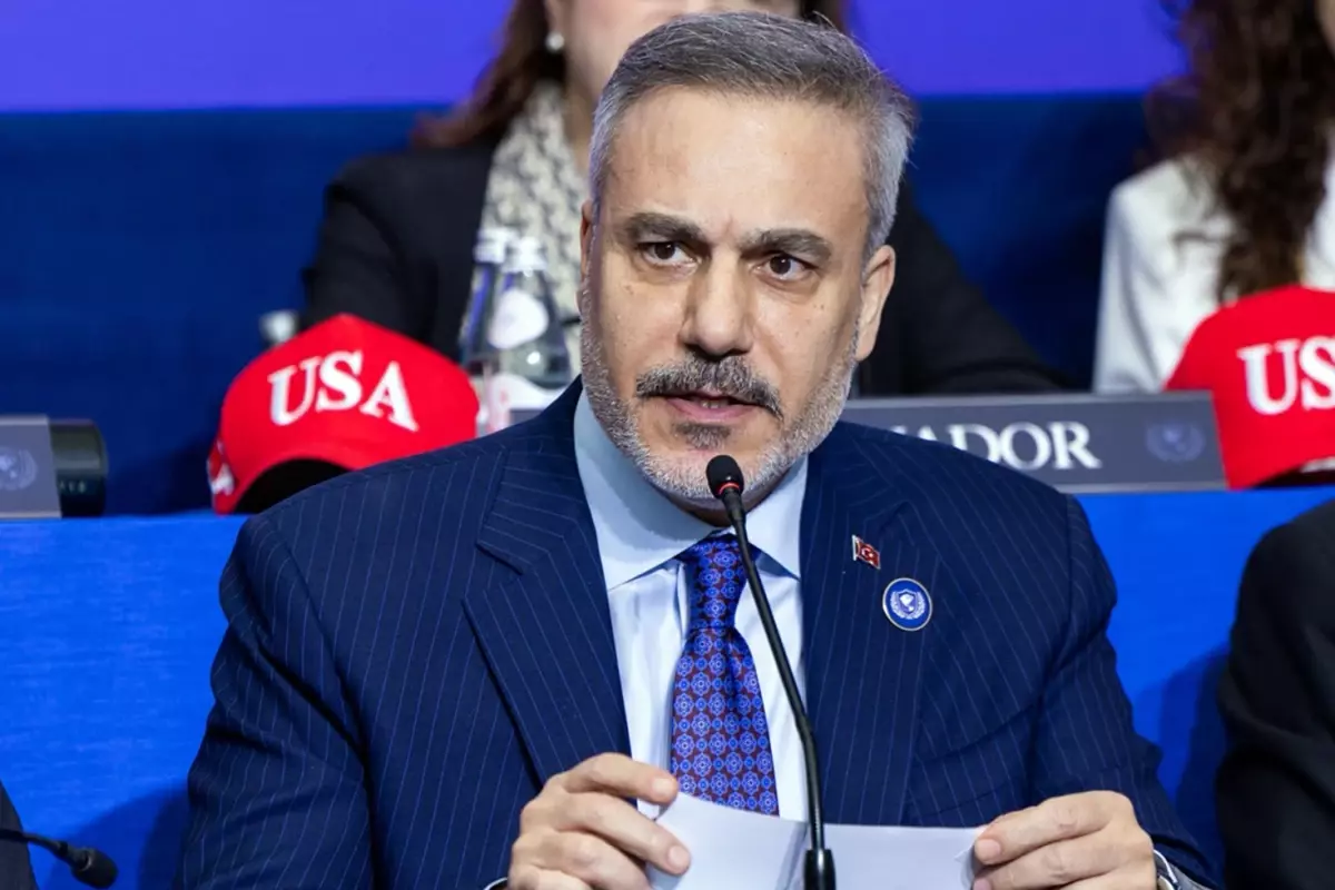 Bakan Fidan Hürmüz Boğazı uyarısı