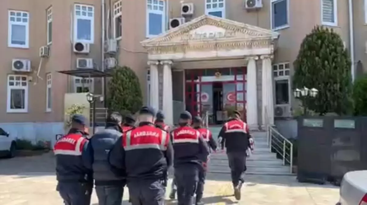 Didim Sahilinde 101 Kaçak Göçmen ve 4 Organizatör Gözaltına Alındı