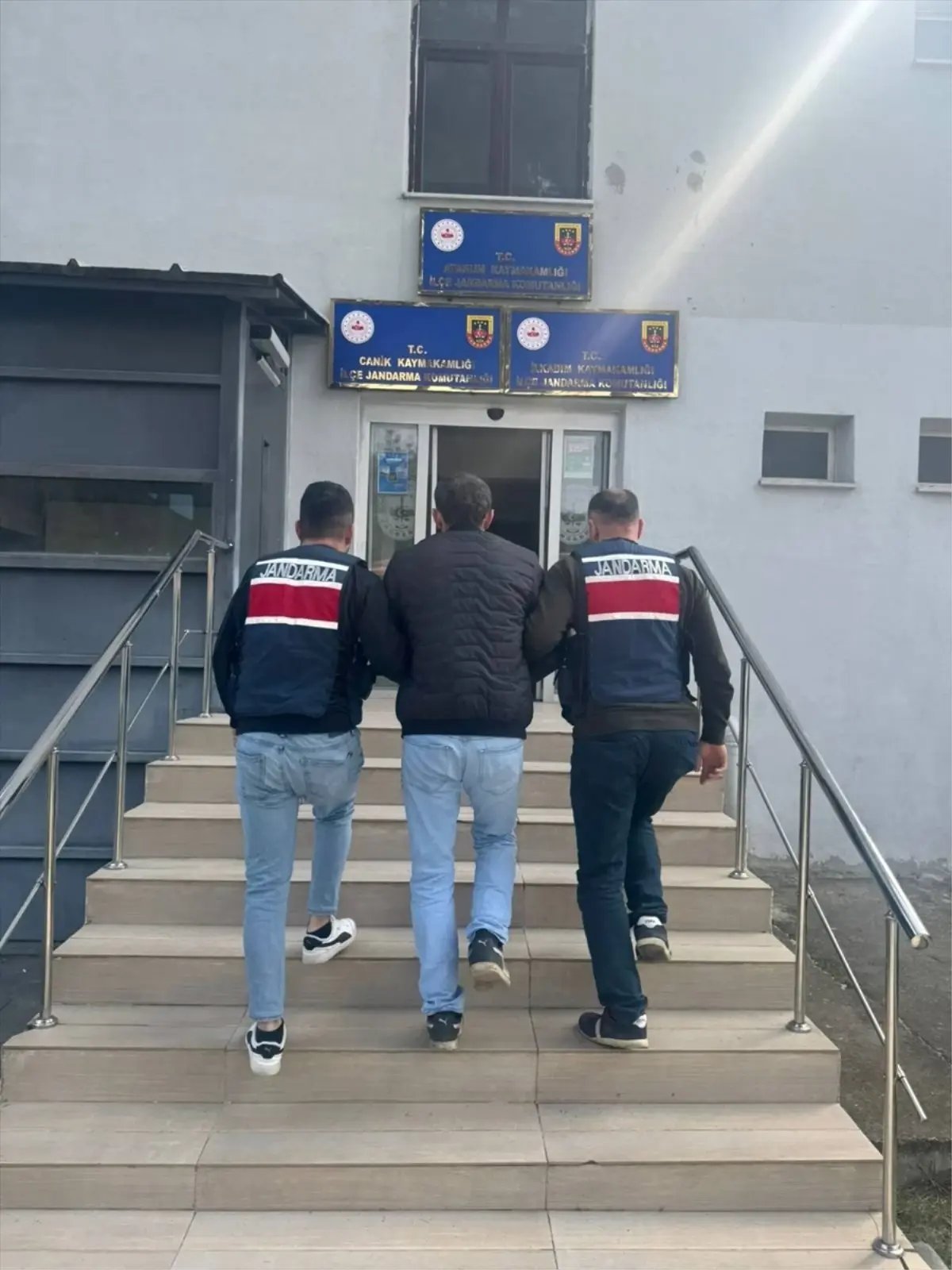 Samsun’da Uzun Süreli Hapis Cezalı Kaçak Jandarma Tarafından Yakalandı