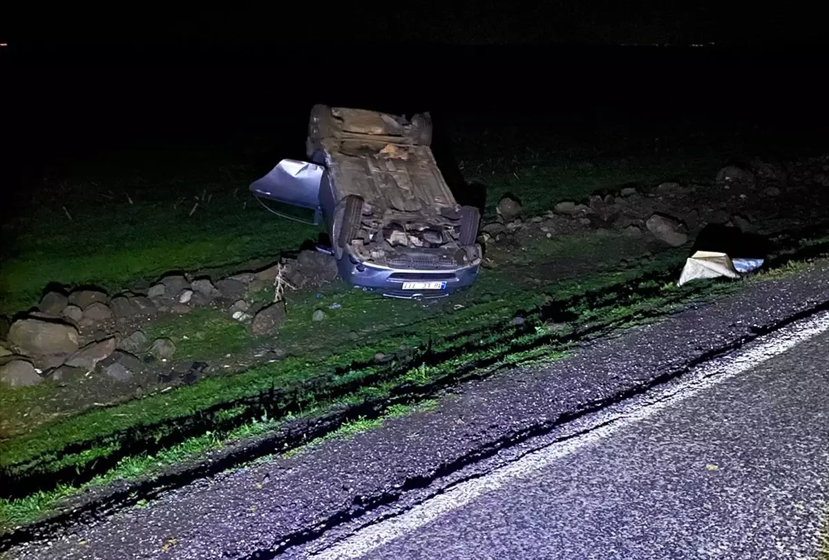 Şarampole Devrilen Otomobil