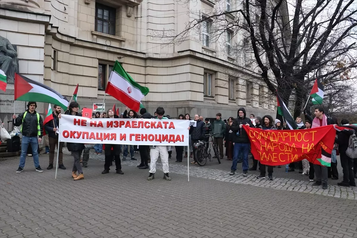Sofya'da öğrenci protestosu