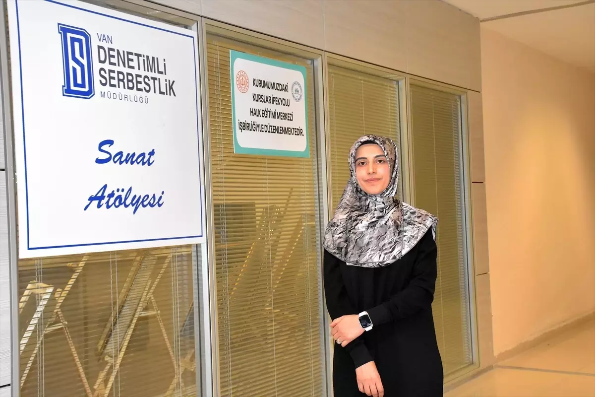 Van’da Çocuklar İçin Sanat Terapisi Atölyeleri Başladı