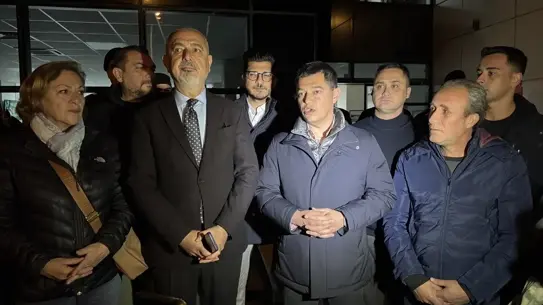 Marmaris'te polis ekipleri operasyon yürütürken