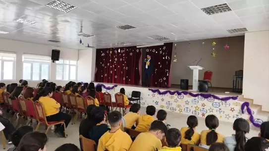 Adana’da Yazar-Öğrenci Buluşması: Kitap Sohbetleri Projesi Başladı