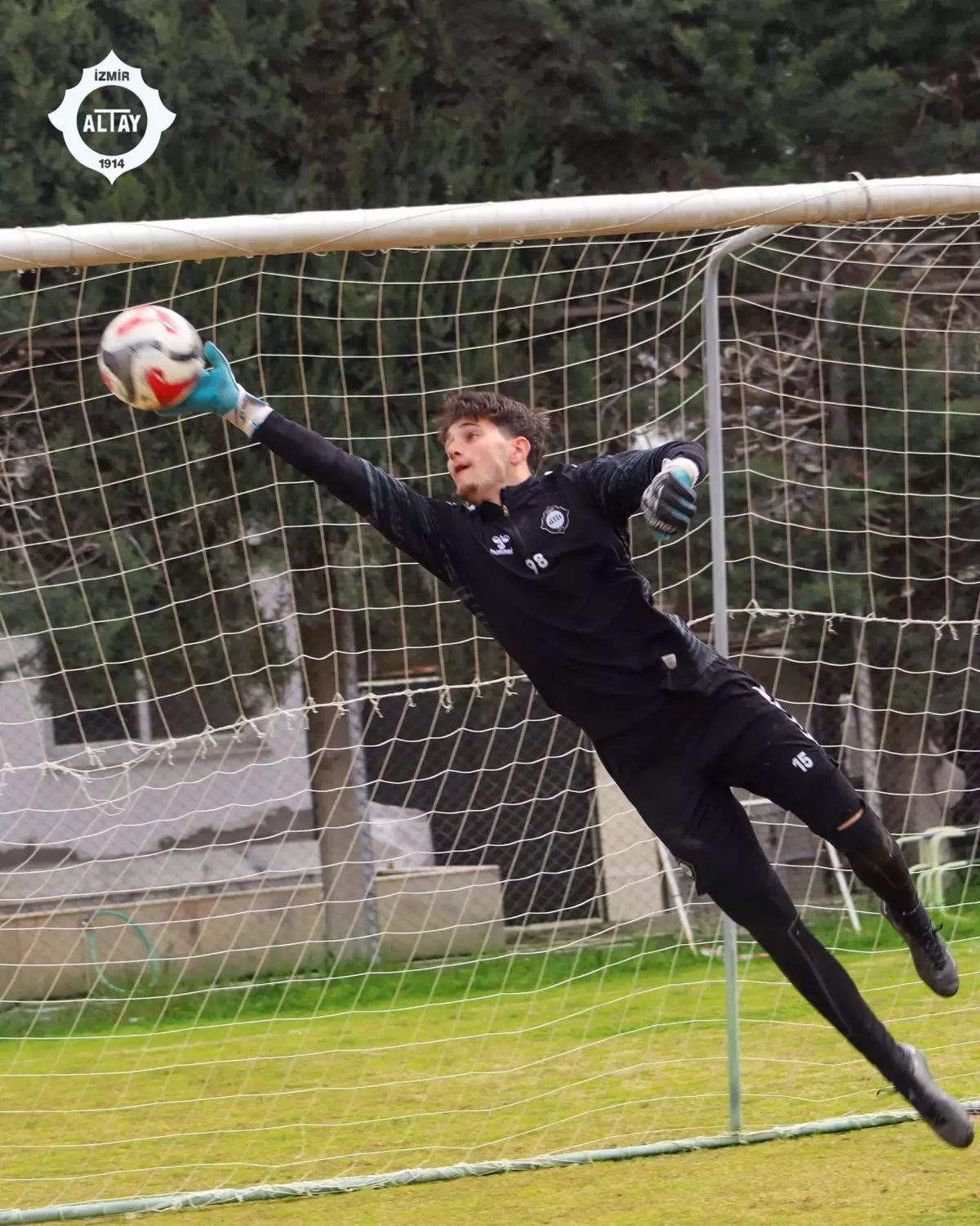 Altay, U19'undan İki Genç Oyuncuyu A Takımına Kattı