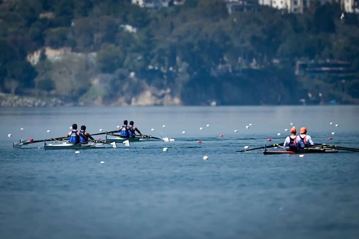 Adana’da Büyükler Türkiye Kupası Kürek Yarışları Heyecanla Başladı