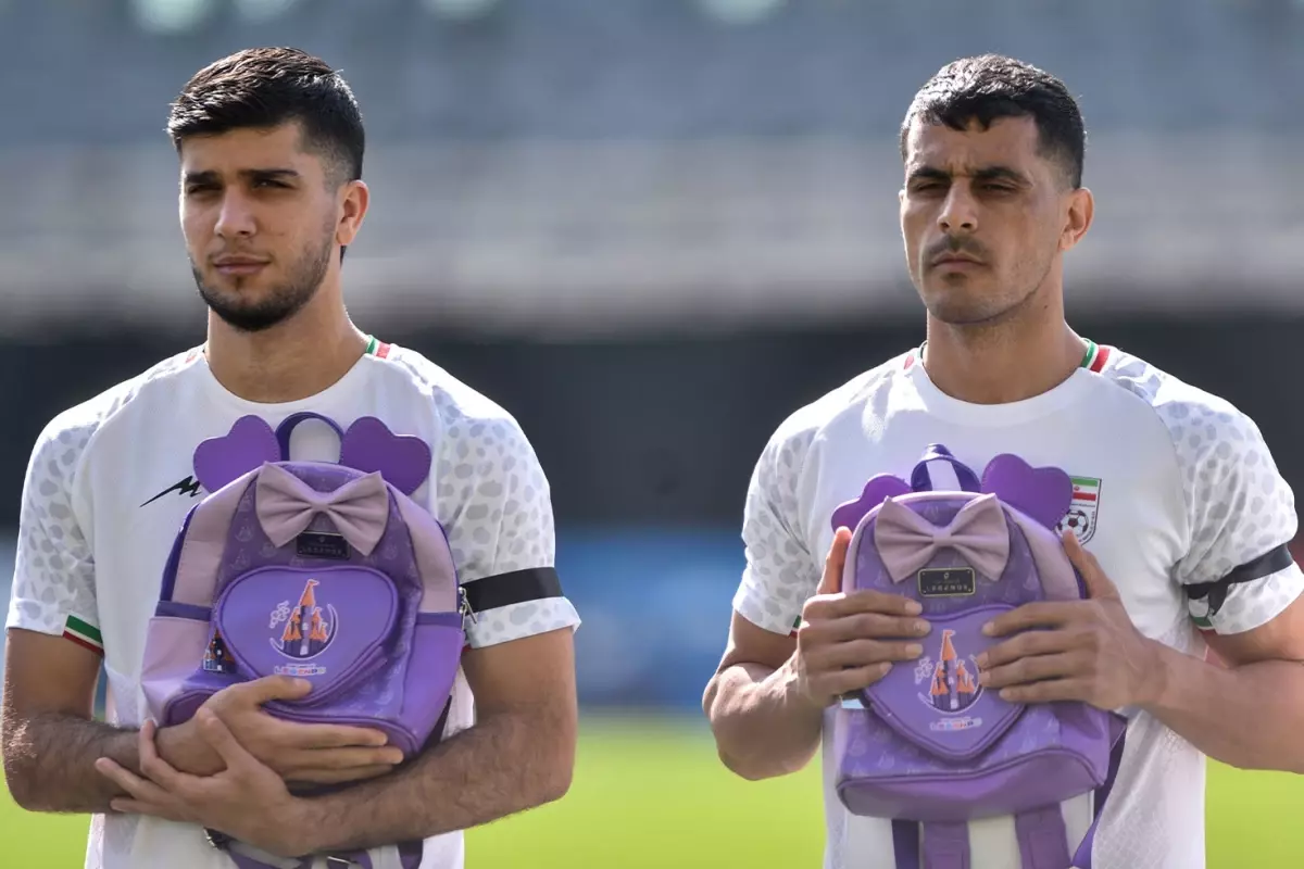 İran Milli Takımı Antalya’da Savaş Kurbanı Çocuklara Duyarlı Mesajlar Taşıdı