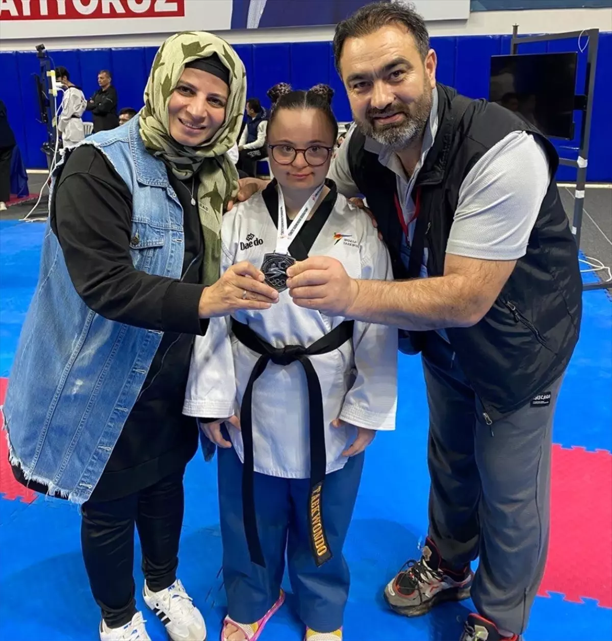 Kayseri Tekvandocuları Antalya Turnuvasında Altın ve Bronz Madalya Kazandı