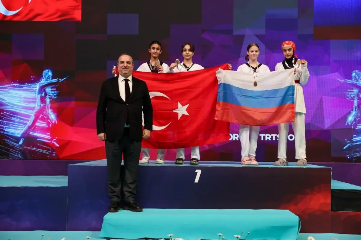 Türkiye Open 2026'da Yıldız Kızlar Taekwondo Şampiyonası 31 Madalya Kazandı
