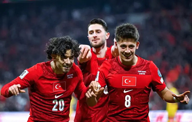 Nihat Kahveci maç sonrası yorum verirken