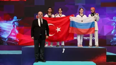 Yıldız Kızlar Taekwondo Mücadelesi