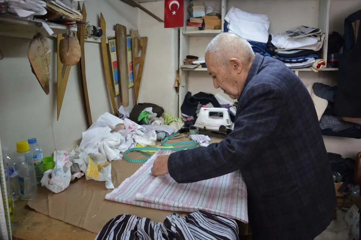 Yaşar Öztemel’in dükkanının kapak fotoğrafı