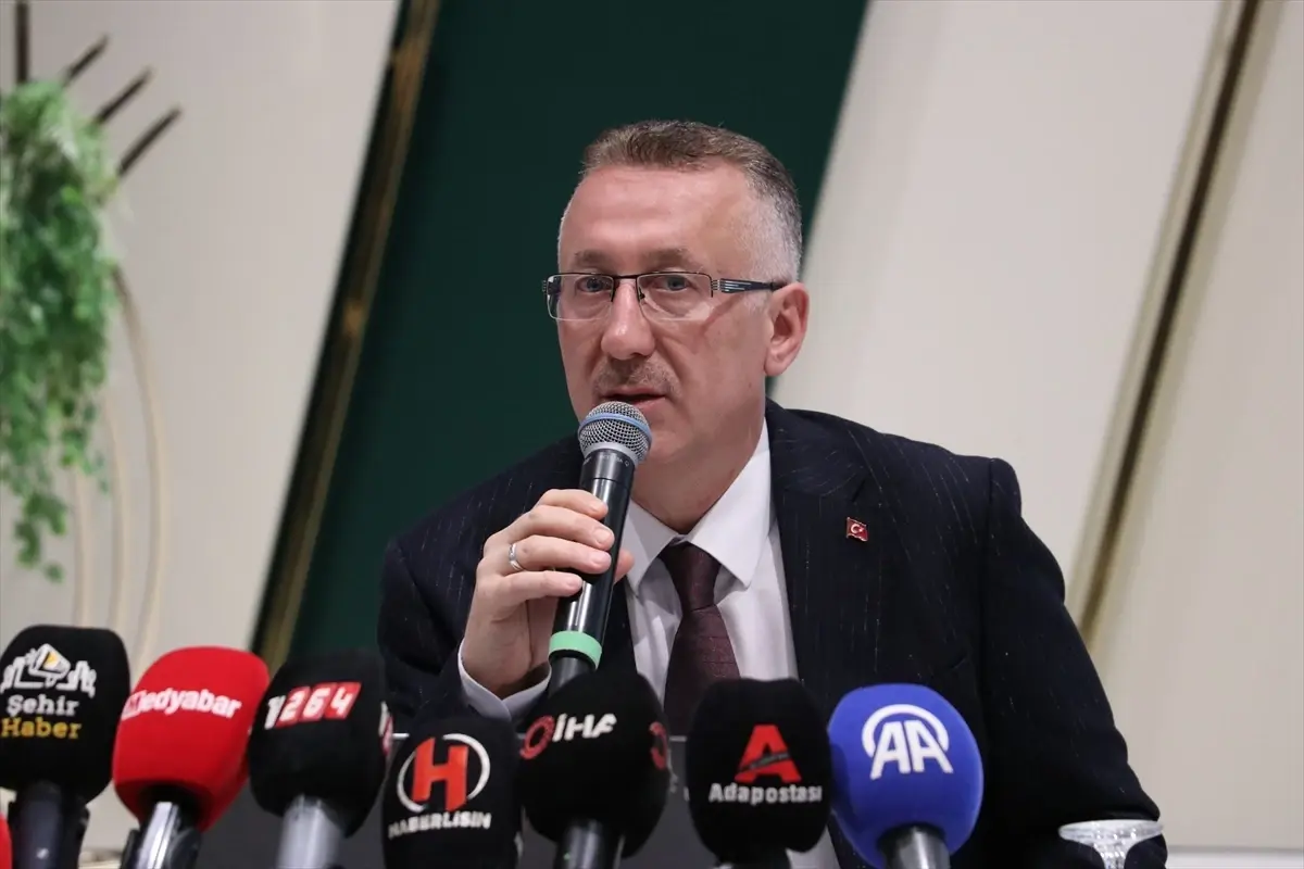 Adapazarı Belediye Başkanı Mutlu Işıksu'nun resmi