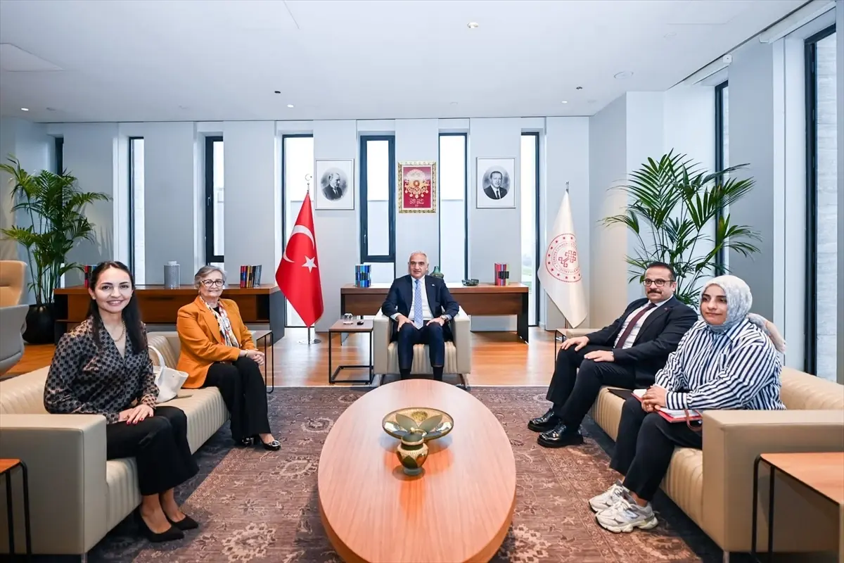 Kültür ve Turizm Bakanı Ersoy, TOGEMDER Başkanı Sekmen'le Görüşme Gerçekleştirdi