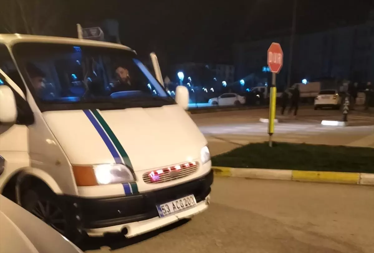 Çorum’da minibüs sürücüsü yaya darbetti