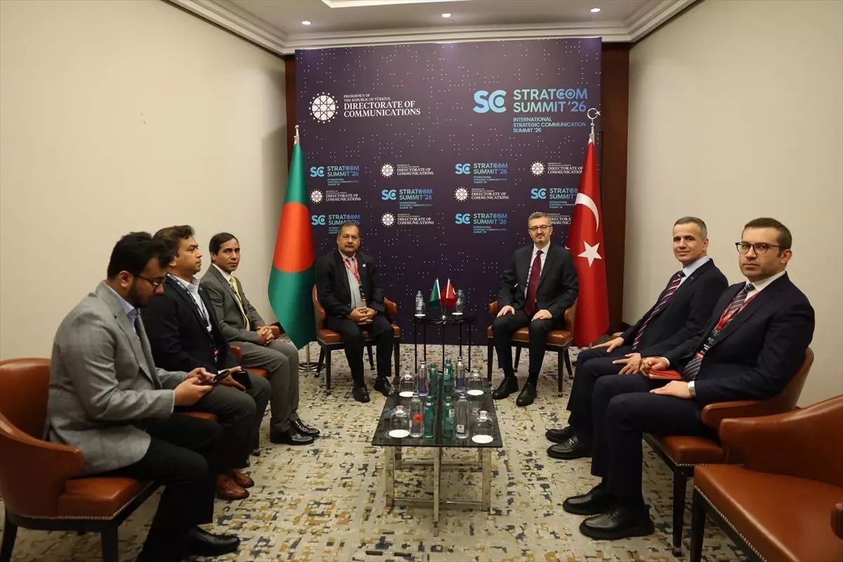 Türkiye ve Bangladeş Bakanları STRATCOM Platformunda Medya İşbirliğini Görüştü