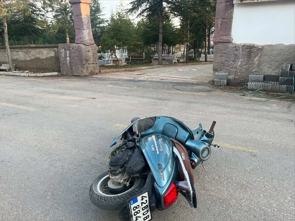 Akşehir'de motosiklet kazası sonrası olay yeri