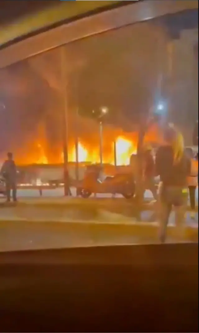 Tel Aviv'te yükselen dumanlar