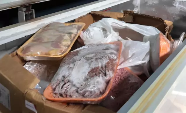 Denetim ekipleri ve topladıkları et örnekleri