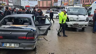 İnegöl'de Trafik Kazası: 9 Yaralı, Ambulanslar Olay Yerinde
