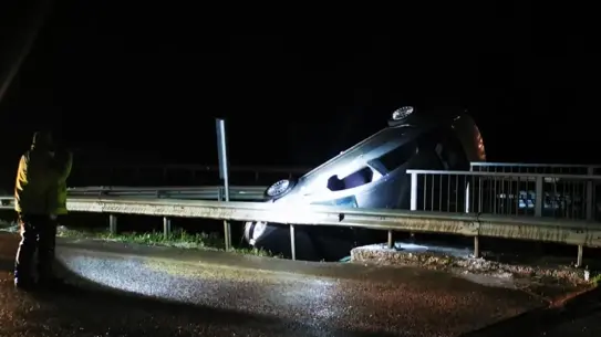 Lüleburgaz'da Zincirleme Trafik Kazası: 2 Yaralı ve Yol Kısıtlaması