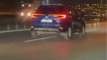 Pendik TEM Otoyolu'nda Tehlikeli Sürüş Anı Görüntülendi