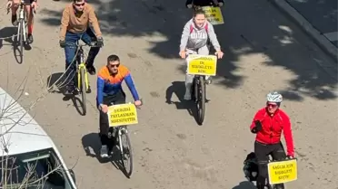 Samsun’da Bisikletli Sürücüler Trafik Güvenliğine Dikkat Çekmek İçin Atakum’dan Saathane’ye Yola Çıktı