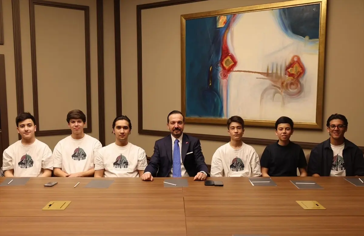 Kürşad Zorlu ve Music Bolalar grup fotoğrafı