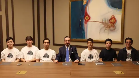 Kürşad Zorlu, Özbekistan'ın Popüler Grubu Music Bolalar ile Buluştu