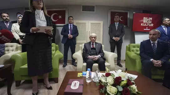 Bahçeli, ABD ve İsrail'e Karşı Türkiye'nin Barış Çabalarını Vurguladı