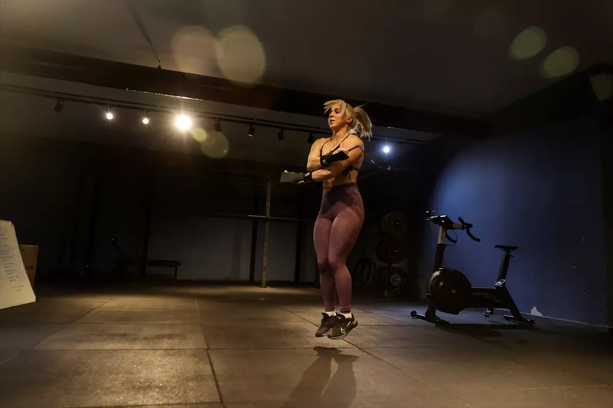 Tebaa Onar CrossFit antrenmanı