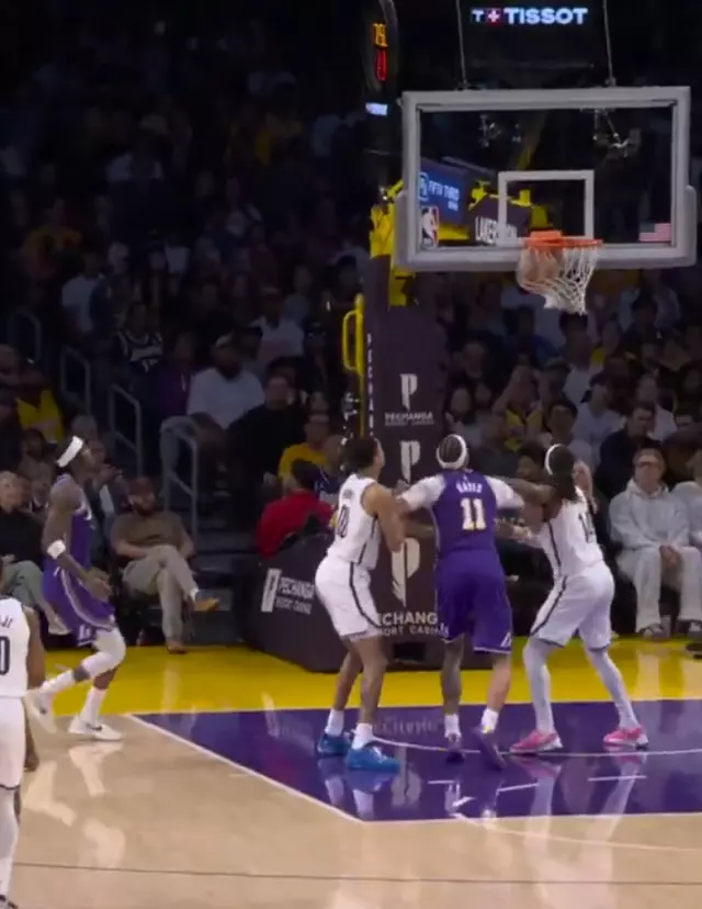 Maç sonrası aile fotoğrafı