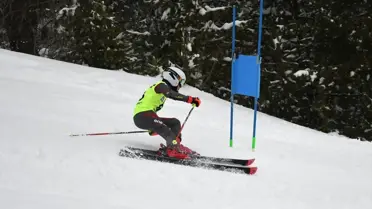 Sarıkamış’ta 248 Sporcu Katıldı: Türkiye Kayak Şampiyonası Coştu