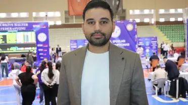 Ünye'de Genç Kızlar Halter Şampiyonası Heyecanı Sürüyor