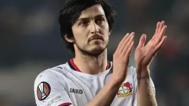 Sardar Azmoun’un Muhteşem Paylaşımı Sonrası Mal Varlığına El Konulabilir