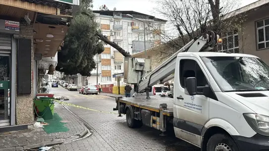 Hasar gören binanın iç kısmı