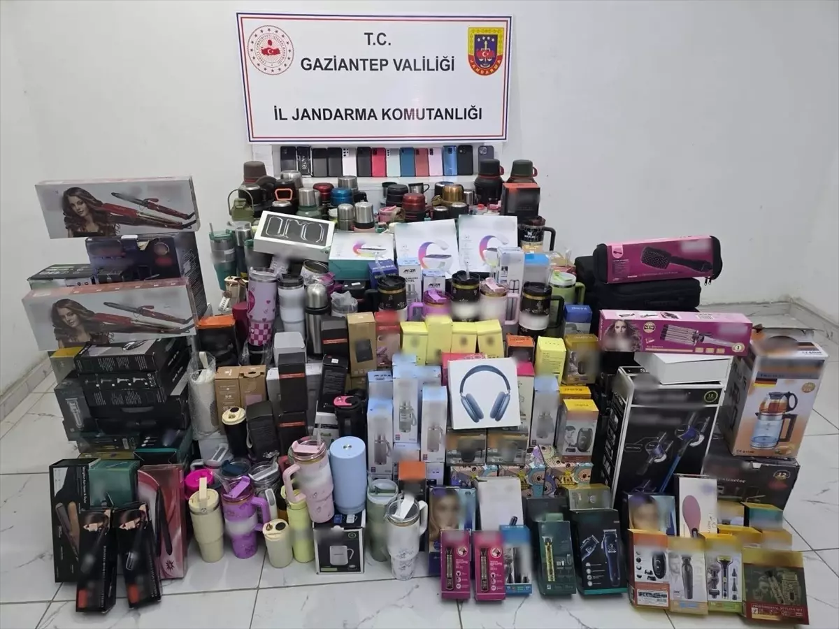 Gaziantep'te Gümrük Kaçağı Operasyonu: Çok Sayıda Ürün Ele Geçirildi