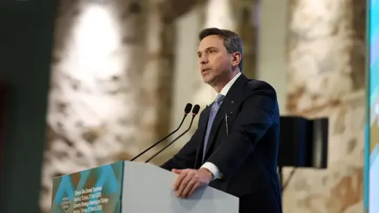 Doğal gaz depoları görseli