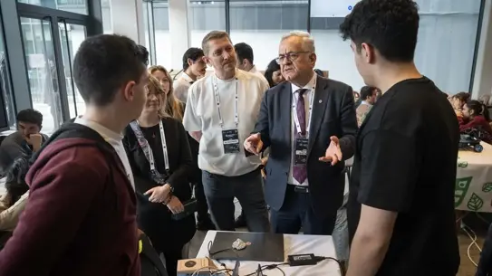 Uzay Temalı Hackathon Türkiye'de Büyük İlgi Görüyor: TUA Astro Finalistleri Açıklandı